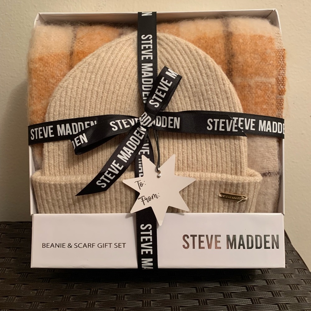 Steve Madden Winter Fringe Scarf + Hat (Beanie) Set